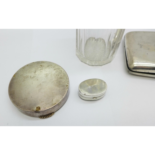 906 - A silver pill box set with agate, a Victorian silver topped glass jar, a silver compact, a/f and a s... 