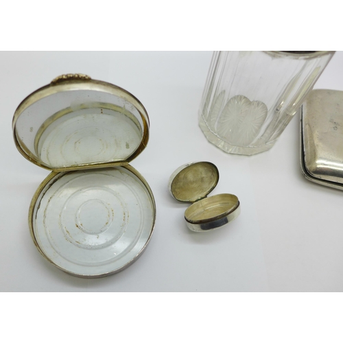 906 - A silver pill box set with agate, a Victorian silver topped glass jar, a silver compact, a/f and a s... 