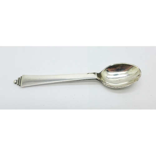 919 - A small Georg Jensen spoon, pyramid pattern, import mark for 1947