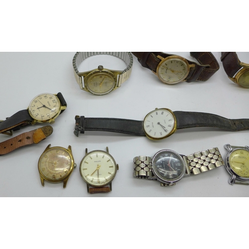 924 - A collection of wristwatches