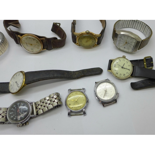 924 - A collection of wristwatches