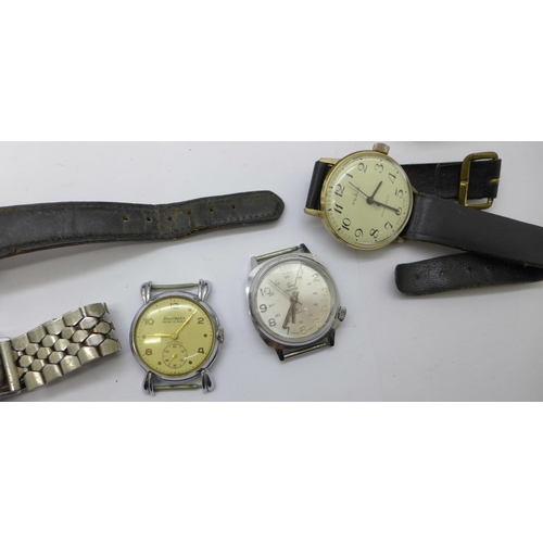 924 - A collection of wristwatches