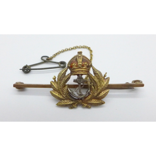 958 - A 9ct gold Naval sweetheart brooch, 5g