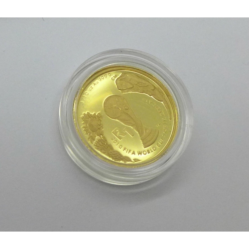 967 - A South African Mint Company 2010 World Cup, 1/10oz. R1 gold coin, 999.9 pure gold, 3.110g, Limited ... 