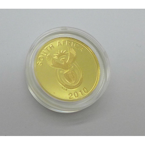 967 - A South African Mint Company 2010 World Cup, 1/10oz. R1 gold coin, 999.9 pure gold, 3.110g, Limited ... 