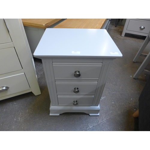 1525 - A Banbury grey painted large bedside table (BP-LBSC-G) * This lot is subject to VAT