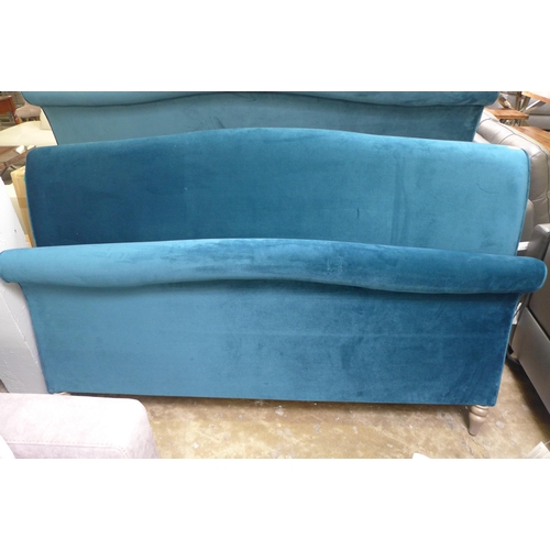 1556 - A teal blue superking bed frame