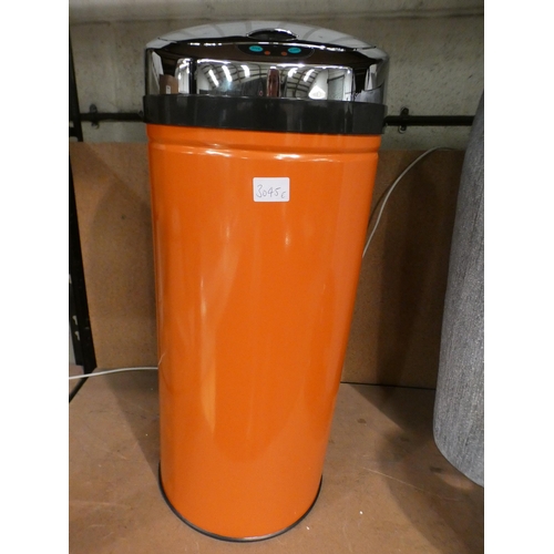 3045e - Orange circular motion sensor bin * This lot is subject to VAT