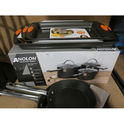 3054 - Anolion Professional non-stick pan set and a set of three Rachael Ray non-stick baking trays * This ... 