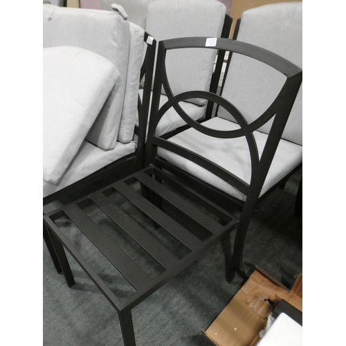 3194a - A set of 6 black aluminium garden chairs with grey cushions