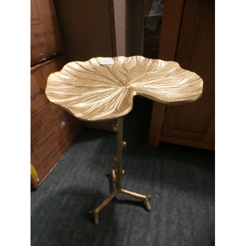 3202 - Gold leaf design small occasional table * This lot is subject to VAT