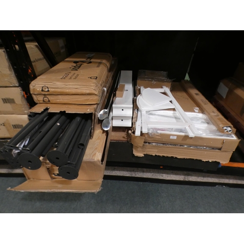 3269 - Quantity of part boxes * This lot is subject to VAT