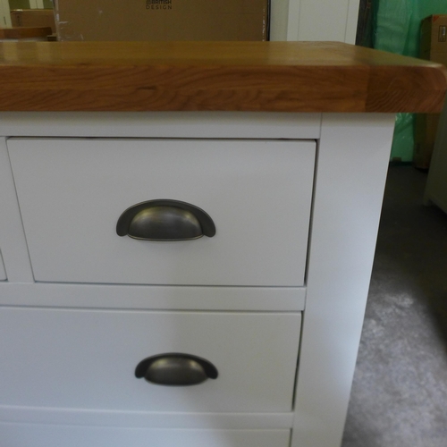 1620B - A Hampshire white painted oak two over four drawer chest *This lot is subject to VAT