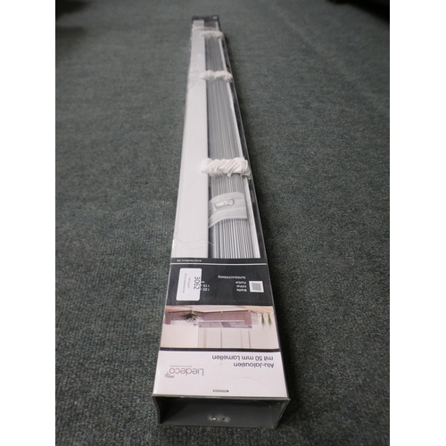 3062 - Liedeco metal Venetian blind (120cm x 175cm) * This lot is subject to VAT