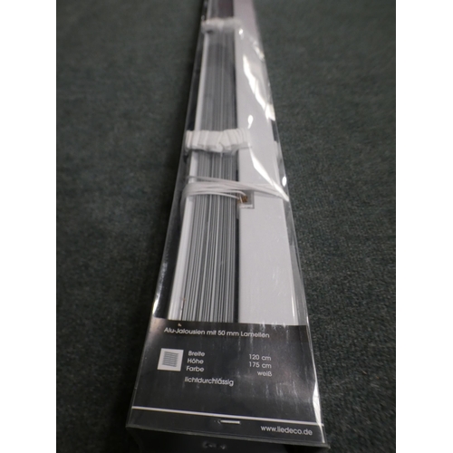 3062 - Liedeco metal Venetian blind (120cm x 175cm) * This lot is subject to VAT