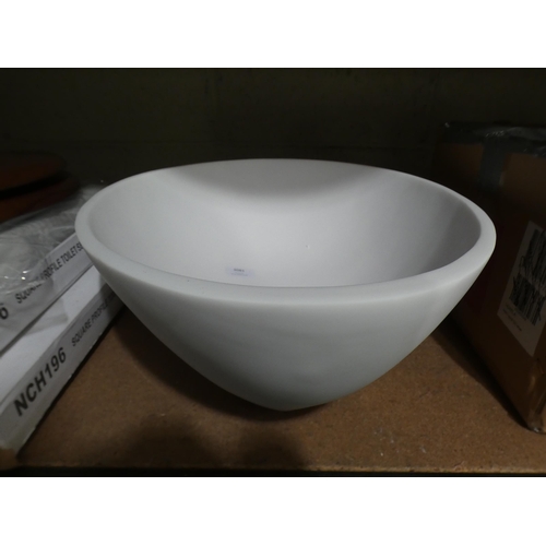 3081 - White resin oval basin * This lot is subject to VAT