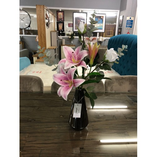 1489 - A lily and rose arrangement in a glass vase (50641911)  #