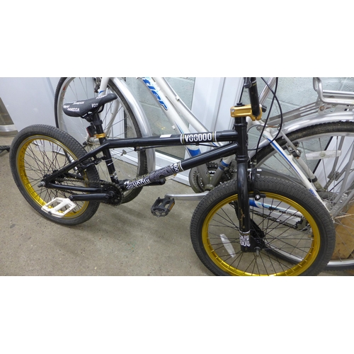 2214 - Voodoo black & gold BMX