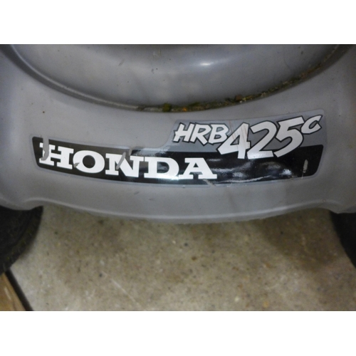 2220 - Honda HRB425C self propelled petrol lawn mower (self-propelled not working) - no bag