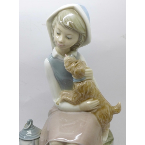 602 - Three Lladro figures, tallest 22cm