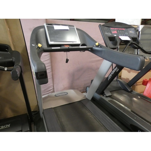 3088 - Technogym visioweb commercial treadmill, 219L x 96 W x 155H cms, this lot is subject to vat