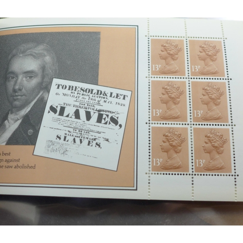 667 - A folder of stamps and stamp booklets