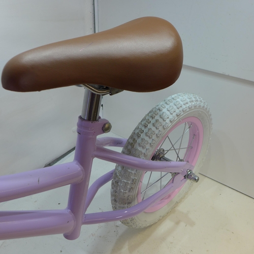 2097 - Dawes 'Lil Duchess' girl's bike - unused - slight cosmetic damage