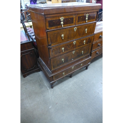 193 - An William & Mary walnut veneered chest of drawers