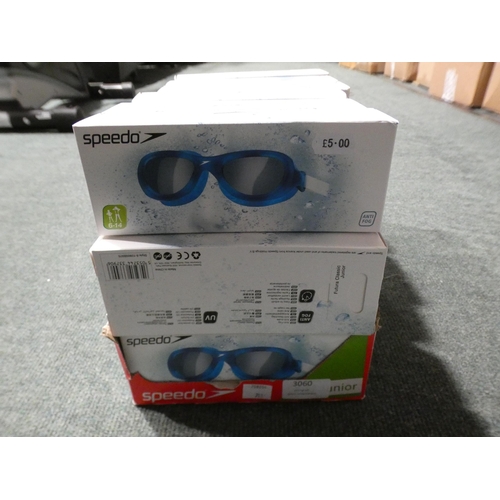 3060 - Quantity of Speedo Junior (6-14yrs) swimming goggles * This item is subject to VAT