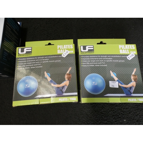 3082 - 2 Pilates balls (25cm) and 3 resistance training tubes * This item is subject to VAT