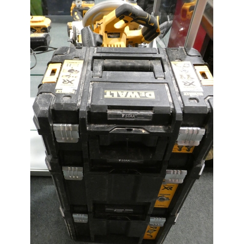 3146 - Dewalt Five Piece Kit - With Batteries (DCK523P3T-GB), RRP £539.99 + VAT (232-50) * This lot is subj... 