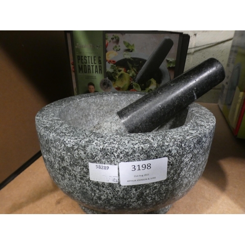 3198 - Jamie Oliver Pestle & Mortar (232-290) * This lot is subject to VAT