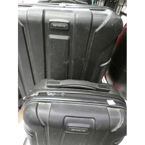 3257 - Samsonite Tech, Two Piece Hardcase Set, RRP £114.99 + VAT (232-68) * This lot is subject to VAT