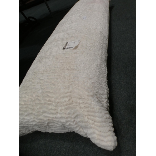 3260 - Deluth Fur Body Pillow (20cm x 54cm, 400GSM) (232-163) * This lot is subject to VAT