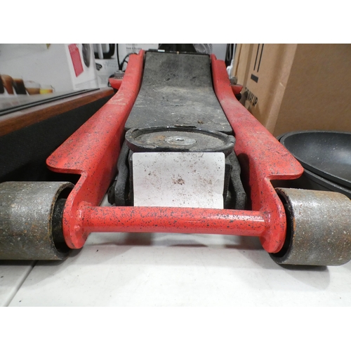 3265 - Arcan 2750kg XL Jack (XL2750EU), RRP £99.99 + VAT (232-47) * This lot is subject to VAT