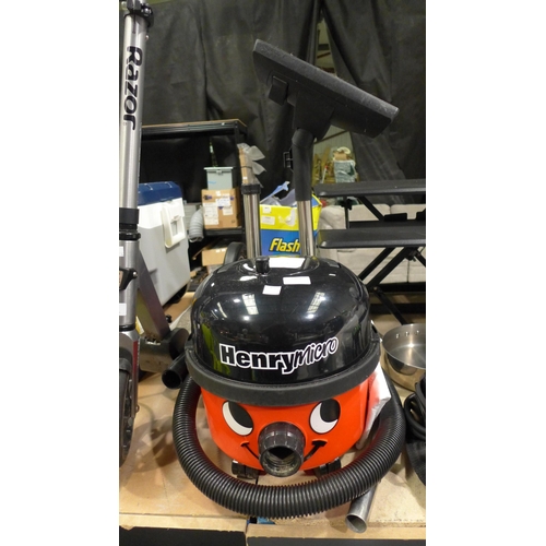 3301 - Henry Micro Hi-Flo Vacuum Cleaner (model:- 900671/HVR200M), RRP £129.99 + VAT (232-436) * This lot i... 