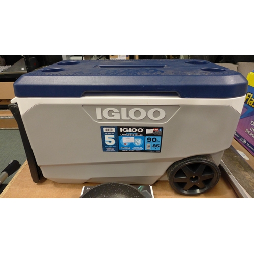 3307 - Igloo 90QT Wheeled Cooler (232-439) * This lot is subject to VAT