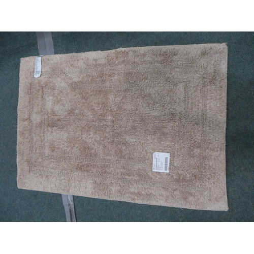 3308 - Washable Indoor Mats (50cm x 80cm), Dualit Classic Kettle and Kirkland Signature Organic Bath Mat (2... 