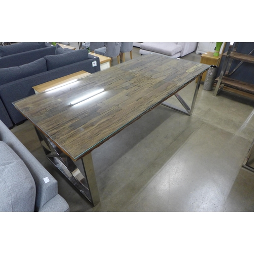 1347 - A 220cm Chennai dining table