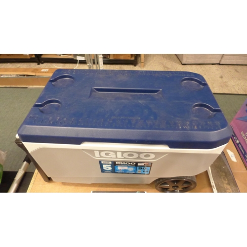 3307 - Igloo 90QT Wheeled Cooler (232-439) * This lot is subject to VAT