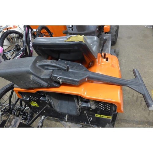 2072 - Husqvarna CT130 13hp ride on lawnmower & collector with mulching plunger & back chute attachment, ne... 