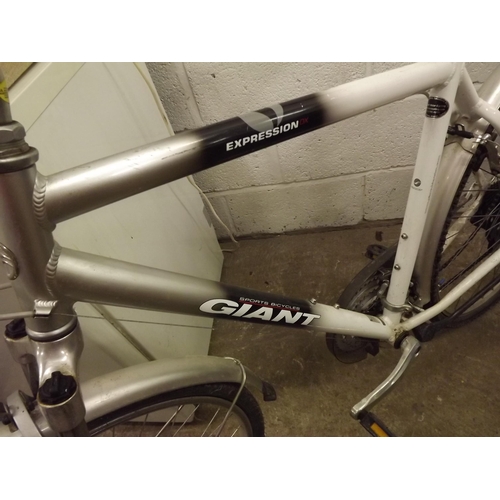 2220 - Gent's Giant Expression DX Shimano Tourney equipped aluminium MTB