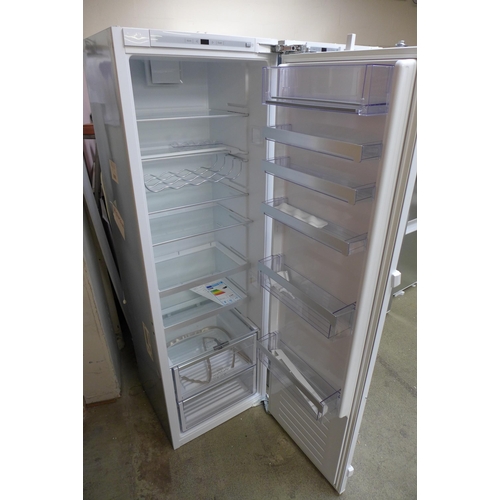 1750 - Neff Integrated Tower Fridge - H1772xW558xD545 - model no.:- KI1813F30G, RRP £1059 inc. VAT * This l... 