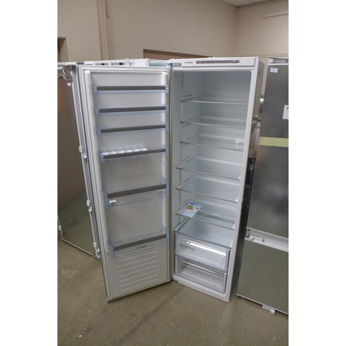 1752 - Bosch Integrated Fridge - H1772xW541xD545 - model no.:- KIR81VS30G, RRP £799 inc. VAT * This lot is ... 