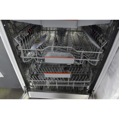 1804 - Bosch Fully Integrated PerfectDry Dishwasher H815xW598xD550  - model no.:- SMV68MD00G, RRP £780 inc.... 