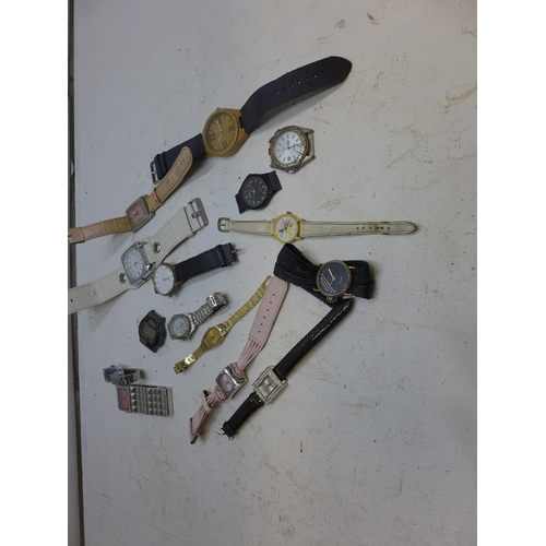 2109 - Approx. 20-25 mixed wristwatches