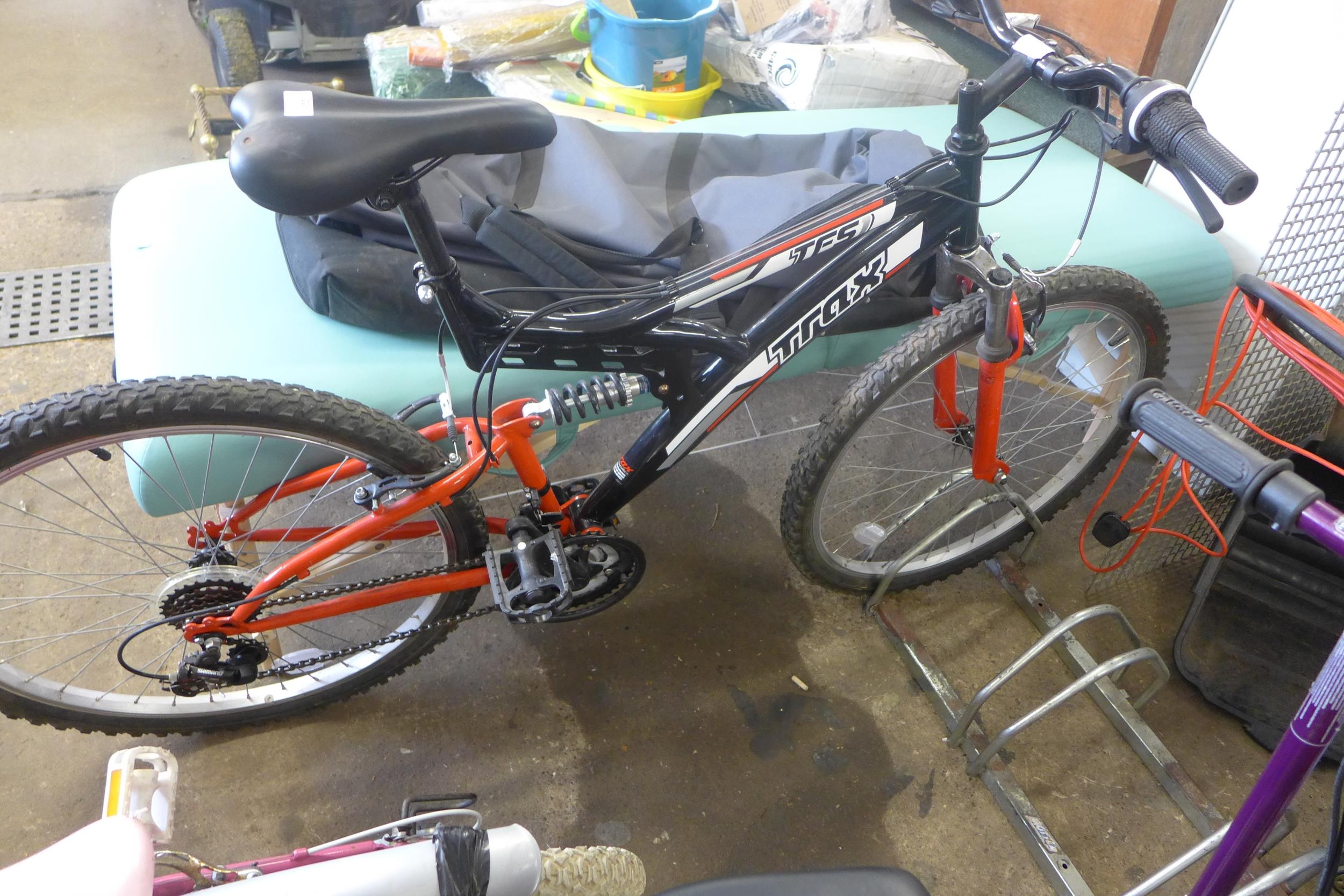 Tes Trax mens mountain bike in good working condition