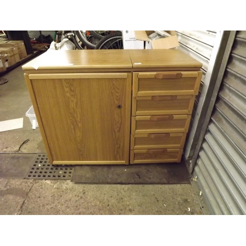 2081 - Brother sewing machine in wooden sewing cabinet