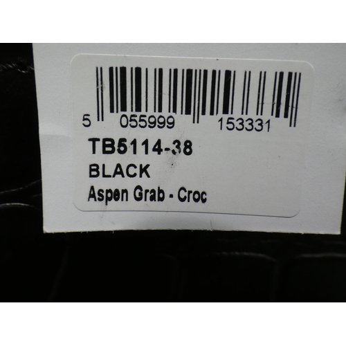 3087 - Osprey Ladies Black Handbag     (237-611) * This lot is subject to VAT