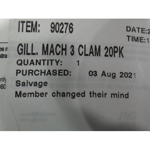 3116 - Gill. Mach 3 Clam and Oral B 3D Whitening     (237-234,263) * This lot is subject to VAT